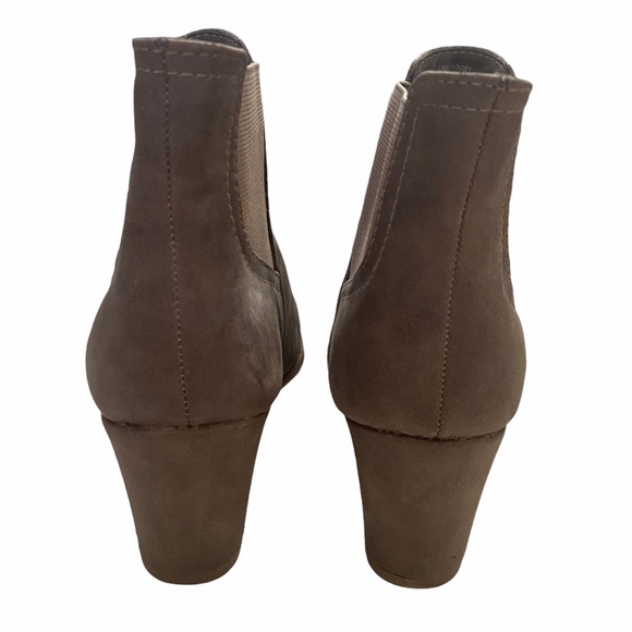 Rampage Mousy Brown Wedge Heel Slip On Ankle Boot Booties Shoe W’s 9 M - Picture 3 of 7